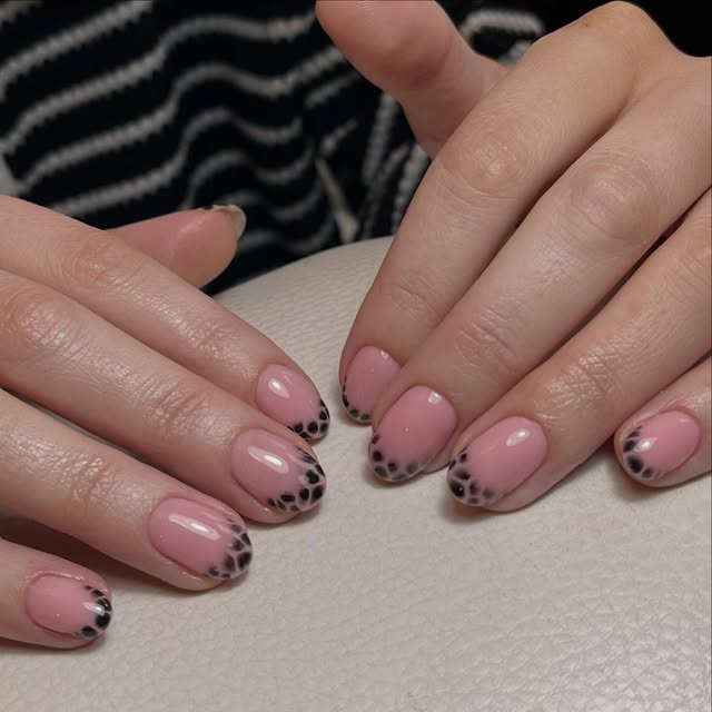 @nailsdesignlondon