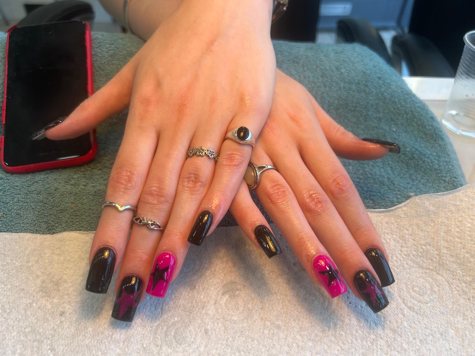 Nail manicure London W2